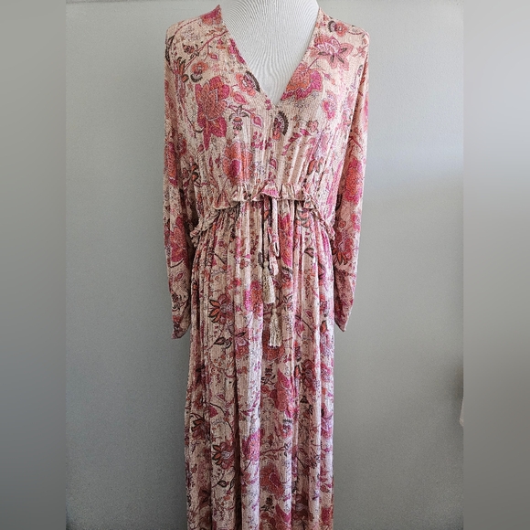 Floral Pink Maxi Dress - Picture 8 of 10